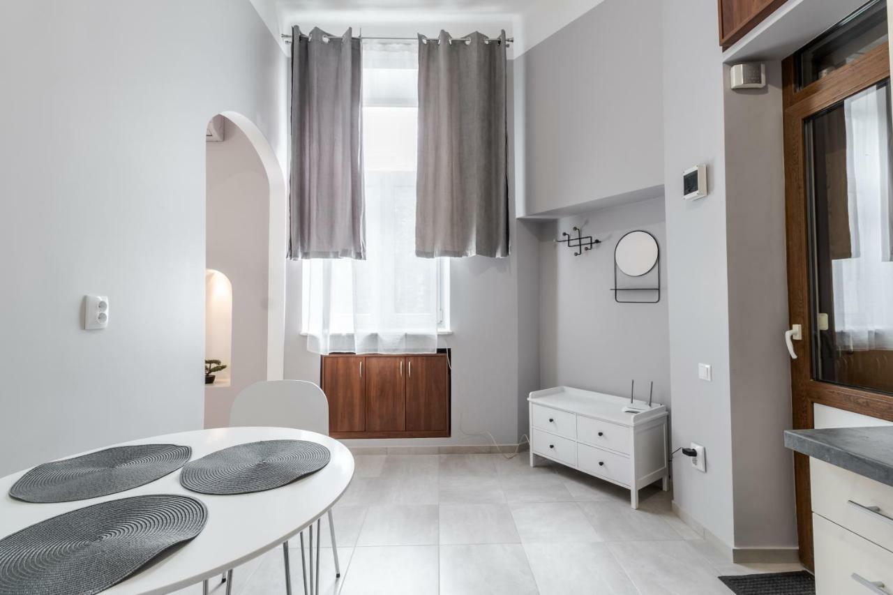 Midwheel Apartment 9 Lviv Luaran gambar